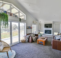 Mortimers Wines - The Canopy Loft - Accommodation Australia