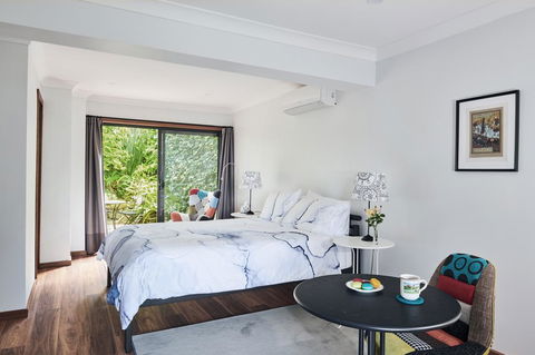 Mountain Sojourn - Accommodation Australia 0