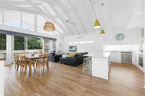 Mudjimba Island Beach House - Australia Shopping 0