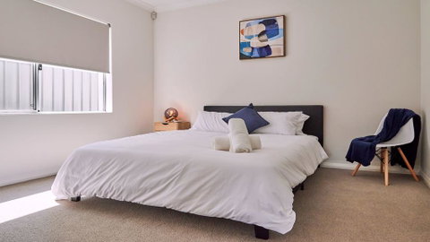 Murdoch Hospital & Uni - Netflix & WiFi - - Accommodation Australia 3