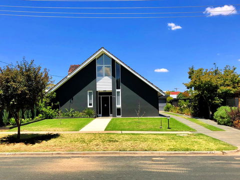 Murray's Place On Pakenham - Local Tourism 2