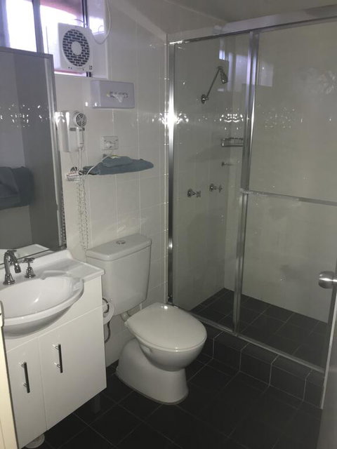 Narellan Motor Inn - Bed n Breakfasts 3