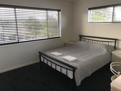 Nerang66 - Australia Shopping 0