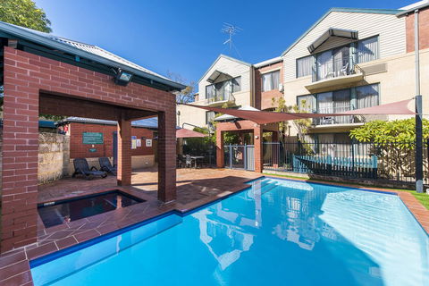 Subiaco Village 30 - Local Tourism 25