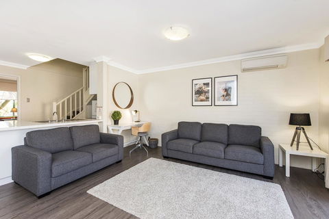 Subiaco Village 30 - Local Tourism 2