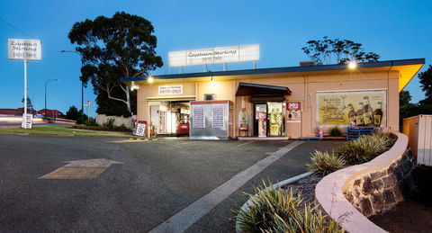 Captain Stirling Hotel - Accommodation Australia 24