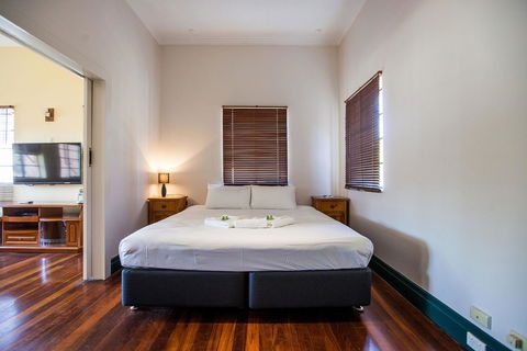 Captain Stirling Hotel - Accommodation Australia 1