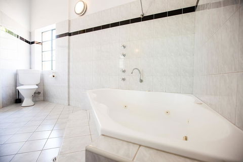 Captain Stirling Hotel - Accommodation Australia 27