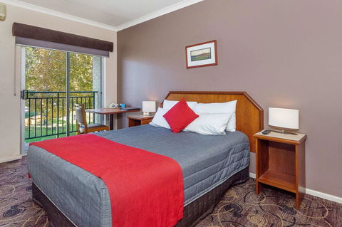 Quality Hotel Bayswater - Accommodation Australia 6