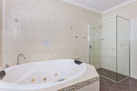 Quality Hotel Bayswater - Accommodation Australia 20