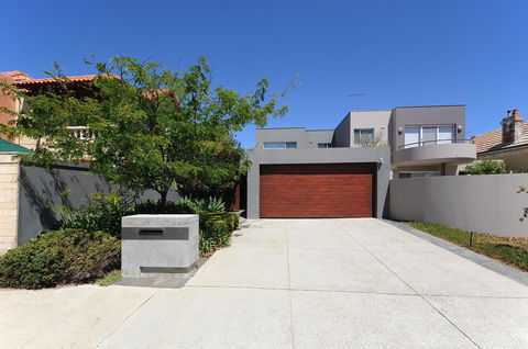 Cottesloe Beach House II - Accommodation Australia 22