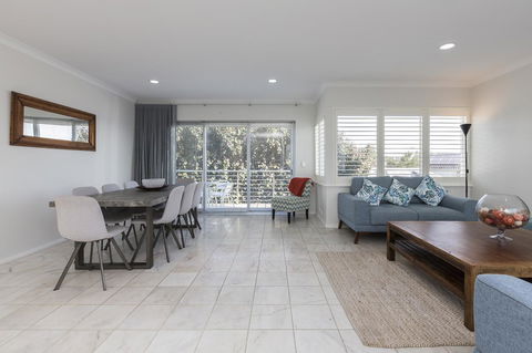 Cottesloe Beach House II - Accommodation Australia 0