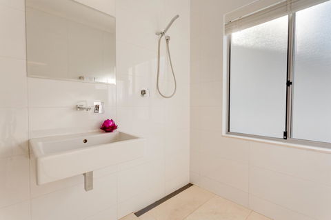 Cottesloe Contemporary Villa - Accommodation Australia 7