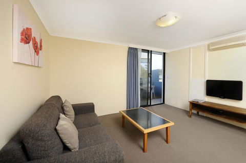 Lodestar Waterside Apartments - Accommodation Australia 25