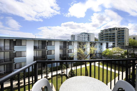 Lodestar Waterside Apartments - Accommodation Australia 5