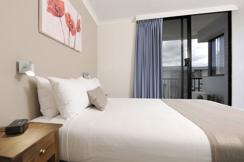 Lodestar Waterside Apartments - Accommodation Australia 7