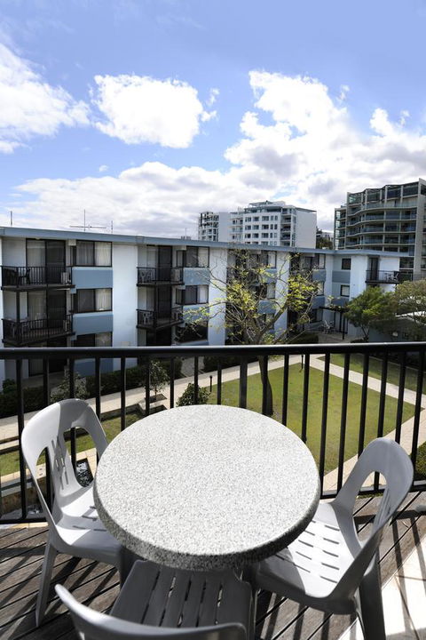 Lodestar Waterside Apartments - Accommodation Australia 4