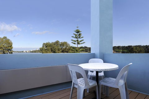 Lodestar Waterside Apartments - Accommodation Australia 20