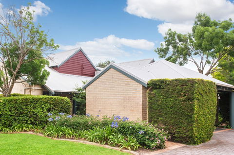 Bayshore Beachside Resort - Accommodation Australia 23
