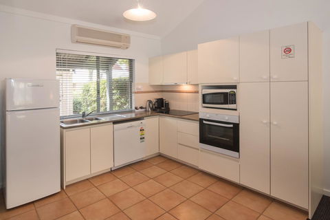 Bayshore Beachside Resort - Accommodation Australia 22