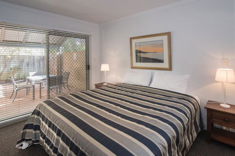 Bayshore Beachside Resort - Accommodation Australia 3