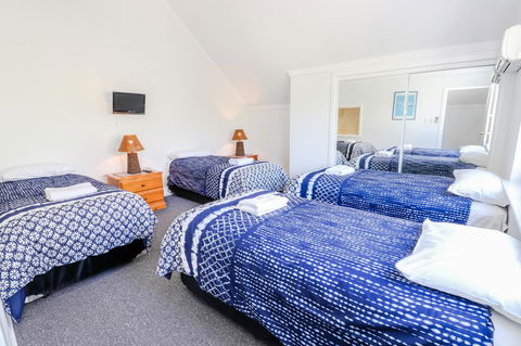 Bayshore Beachside Resort - Accommodation Australia 36