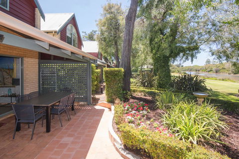 Bayshore Beachside Resort - Accommodation Australia 5