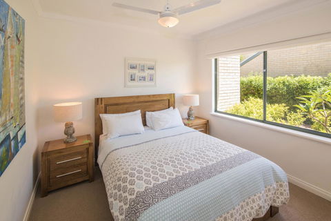Bayshore Beachside Resort - Accommodation Australia 9