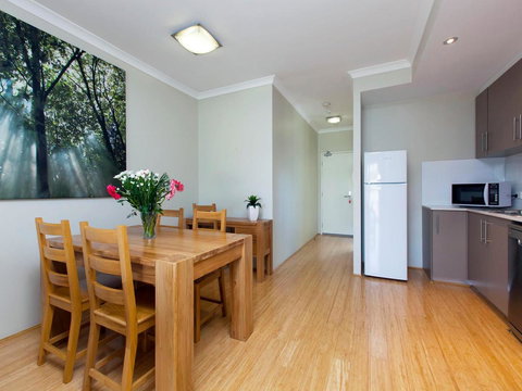 Airport Apartments By Vetroblu - Australia Shopping 3