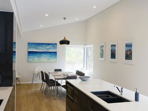 The Villa Dunsborough - Accommodation Australia 12