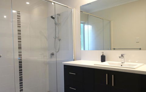 The Villa Dunsborough - Accommodation Australia 13
