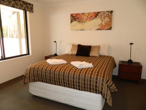 Margaret River Hideaway & Farmstay - Accommodation Australia 38