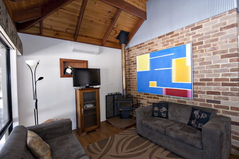 Margaret River Hideaway & Farmstay - Accommodation Australia 11