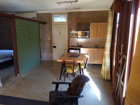 Hotham Ridge Estate - Australia Shopping 6
