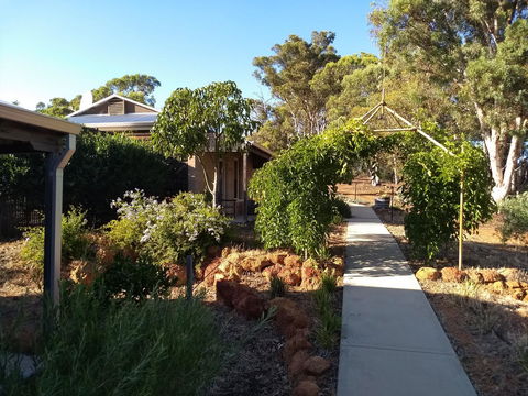 Hotham Ridge Estate - Australia Shopping 4