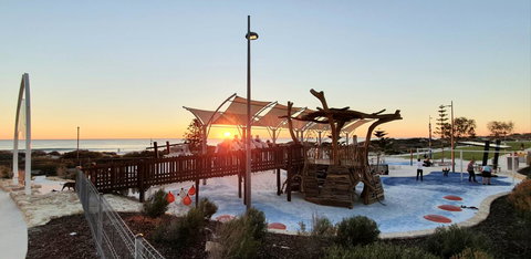 West Beach Lagoon 202 - Quiet & Ground Floor! - Local Tourism 24