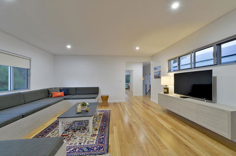 Sandpiper Retreat - Accommodation Australia 24