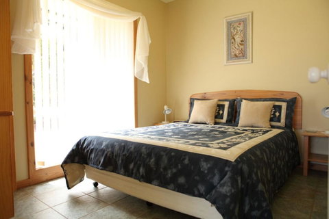 Riverside Retreat Chalets, Walpole - Accommodation Australia 7