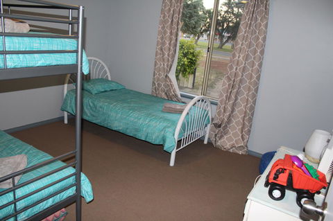 Jbay Beach Shack - Accommodation Australia 7