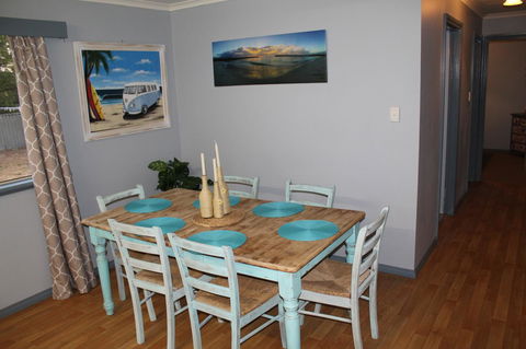 Jbay Beach Shack - Accommodation Australia 11