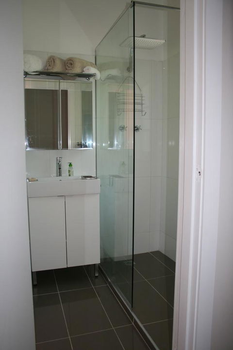 Kenata-Fairway Apartment Hotel - Local Tourism 11