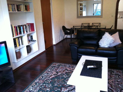 Kenata-Fairway Apartment Hotel - Local Tourism 30