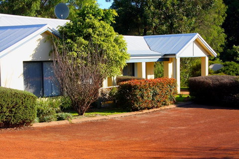 Bayside Villas - Accommodation Australia 0