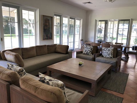 Caves Road Guest Houses - Accommodation Australia 18