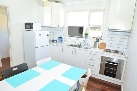 Midgard Cottage - Great Location & Close To Airport - Australia Shopping 1
