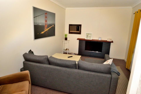 Midgard Cottage - Great Location & Close To Airport - Australia Shopping 10