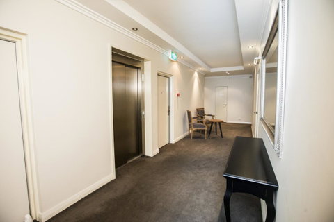 Zappeion Apartments - Accommodation Australia 5