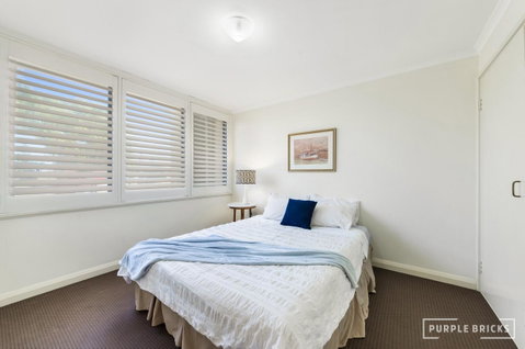 Spacious Central Townhouse - Accommodation Australia 8
