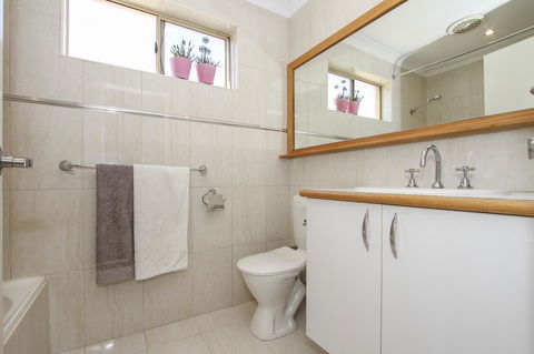 Leederville Townhouse - Accommodation Australia 5