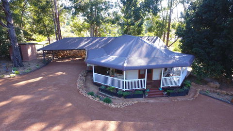 Quiet Escapes Cottages - Accommodation Australia 0